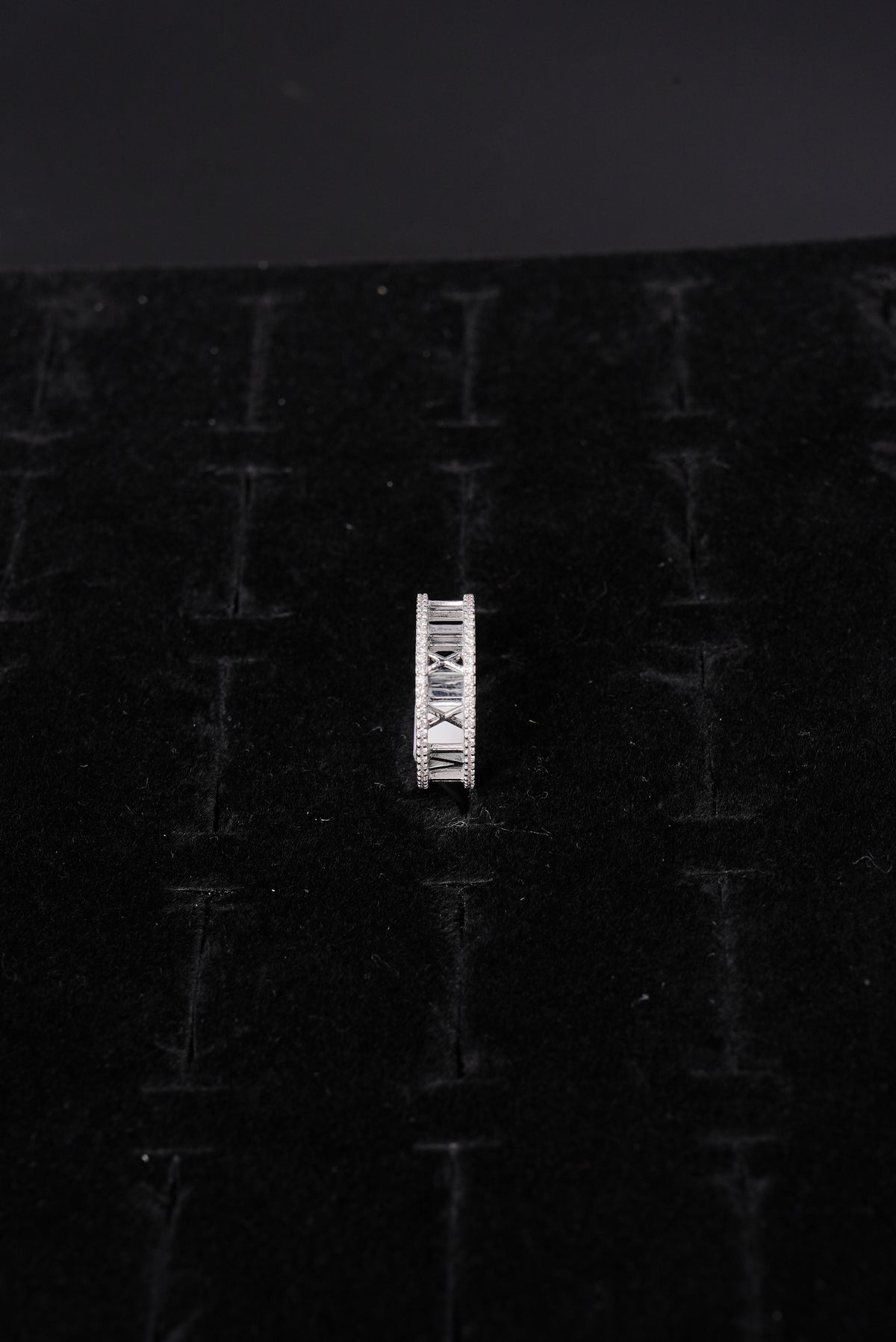 Roman Numeral Diamond 18K Ladies Ring - RLA2316