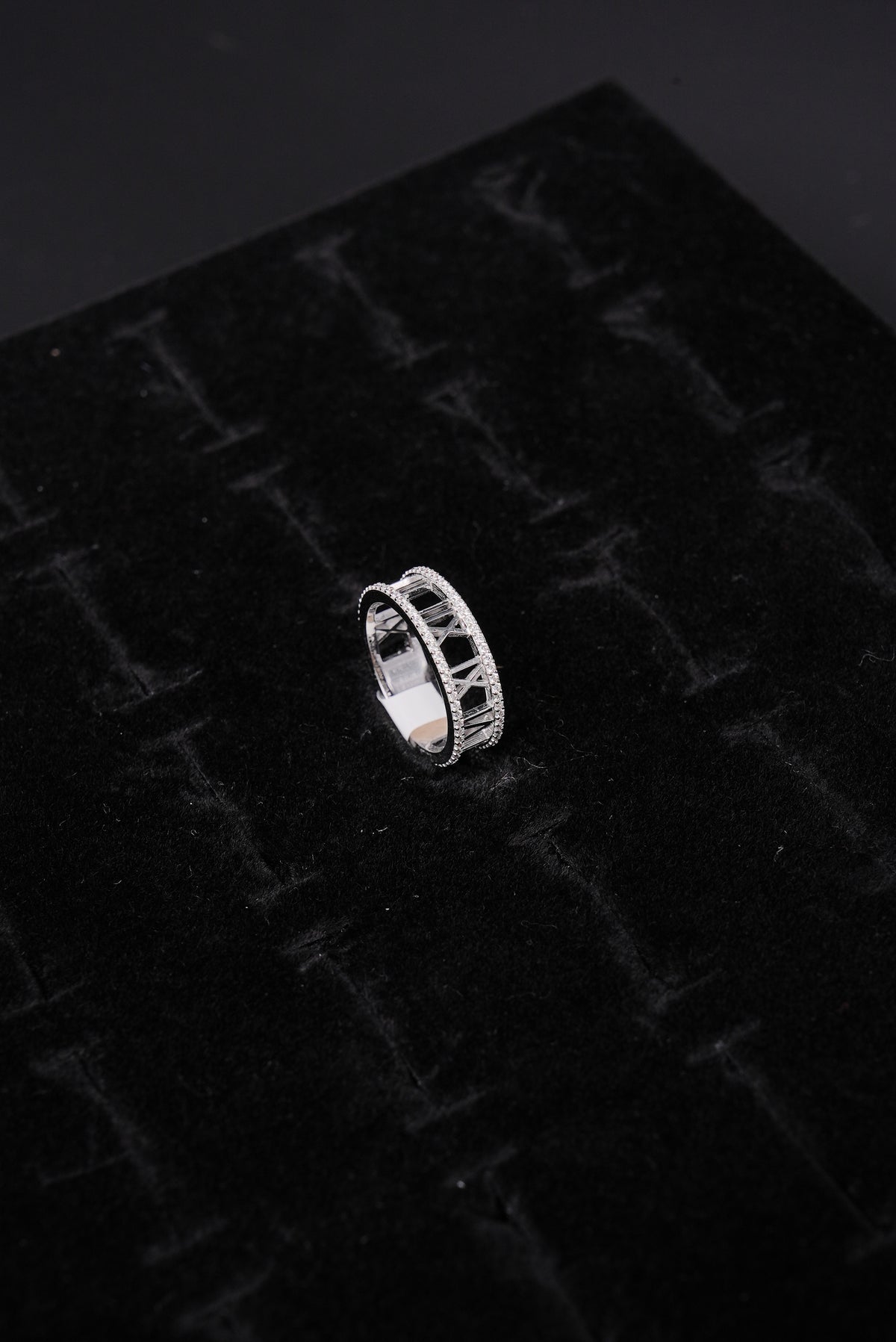 Roman Numeral Diamond 18K Ladies Ring - RLA2316