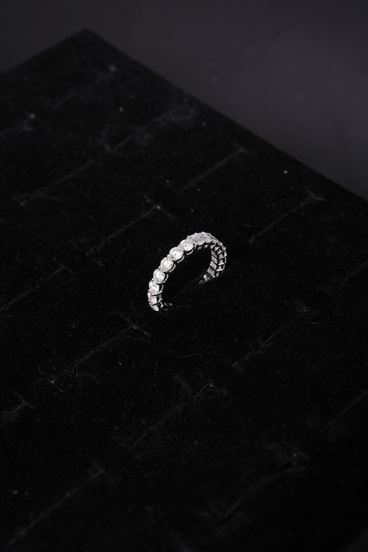 Luminous Diamond Eternity 18K Ladies Ring - RLA2624