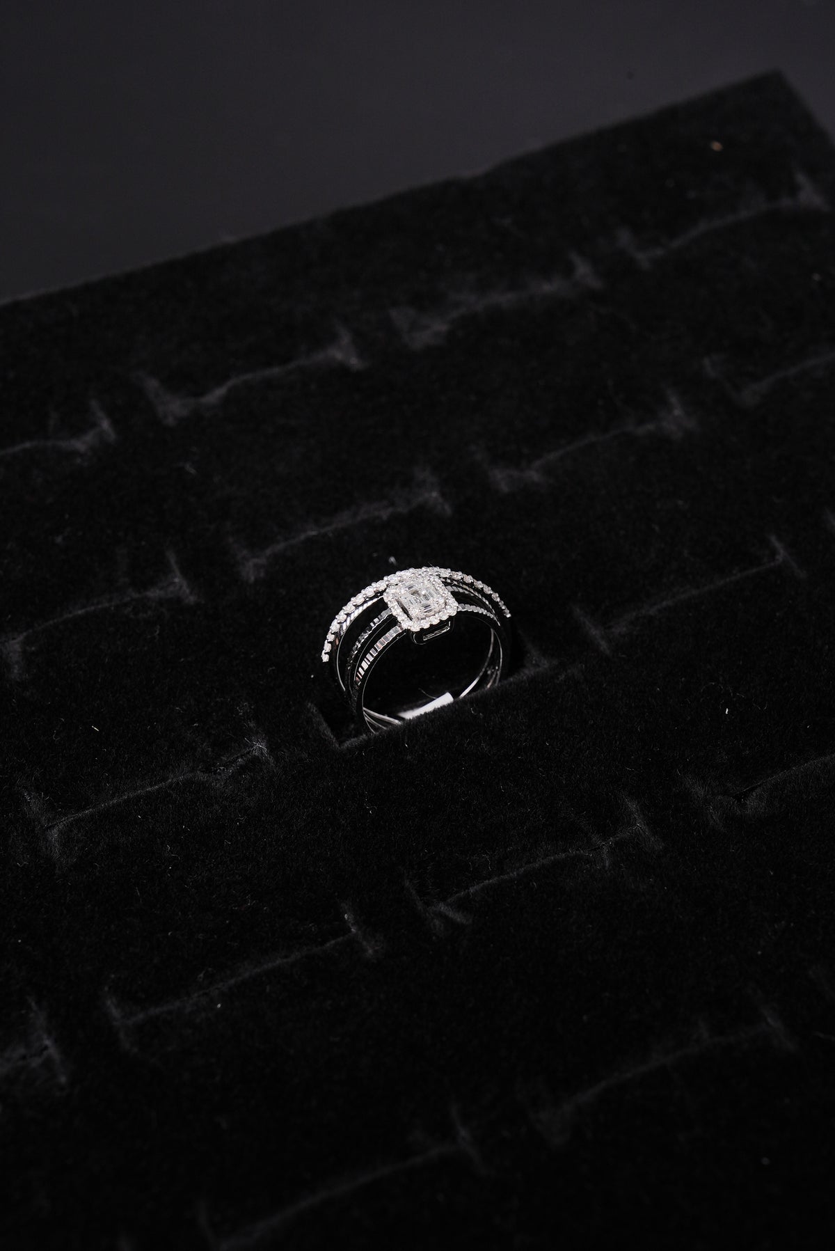 Enchanted Cluster Natural Diamond Ladies Ring - ZRL1063