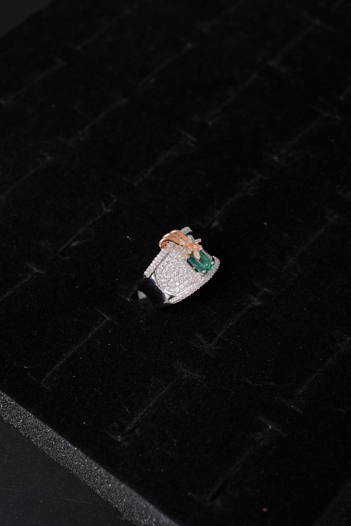 Opulent Emerald Accented Natural Diamond Ladies Ring - RLA2562