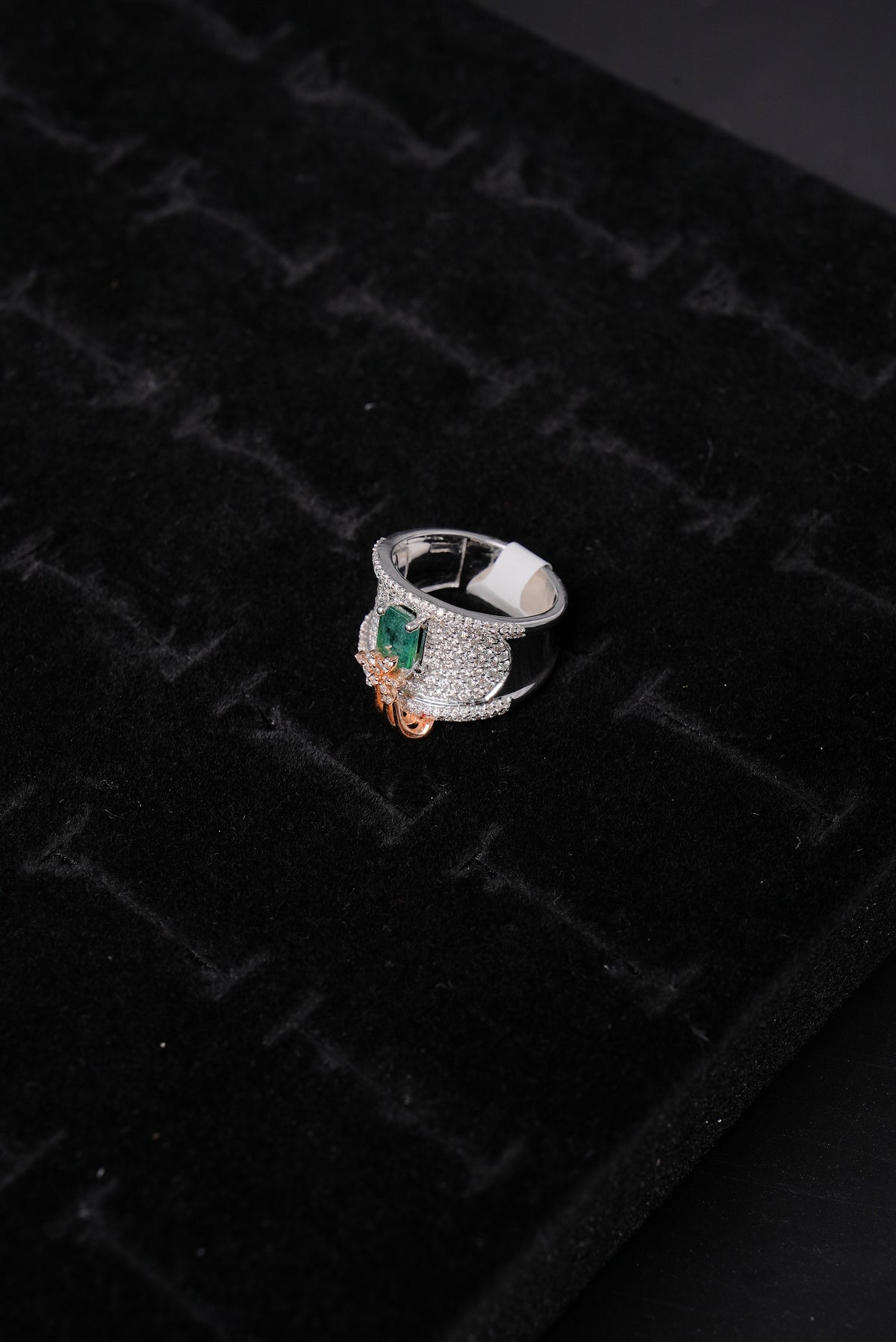 Opulent Emerald Accented Natural Diamond Ladies Ring - RLA2562