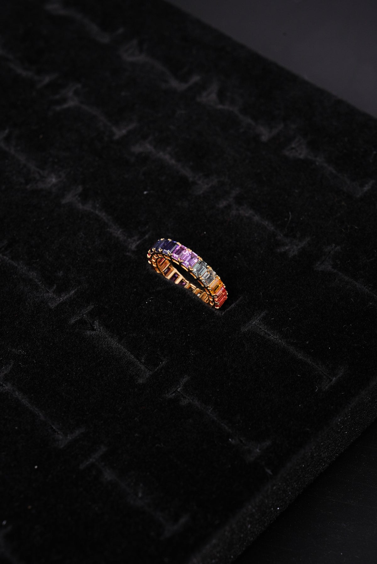 Vibrant Rainbow Sapphire 18K Ladies Ring - ZRL1070
