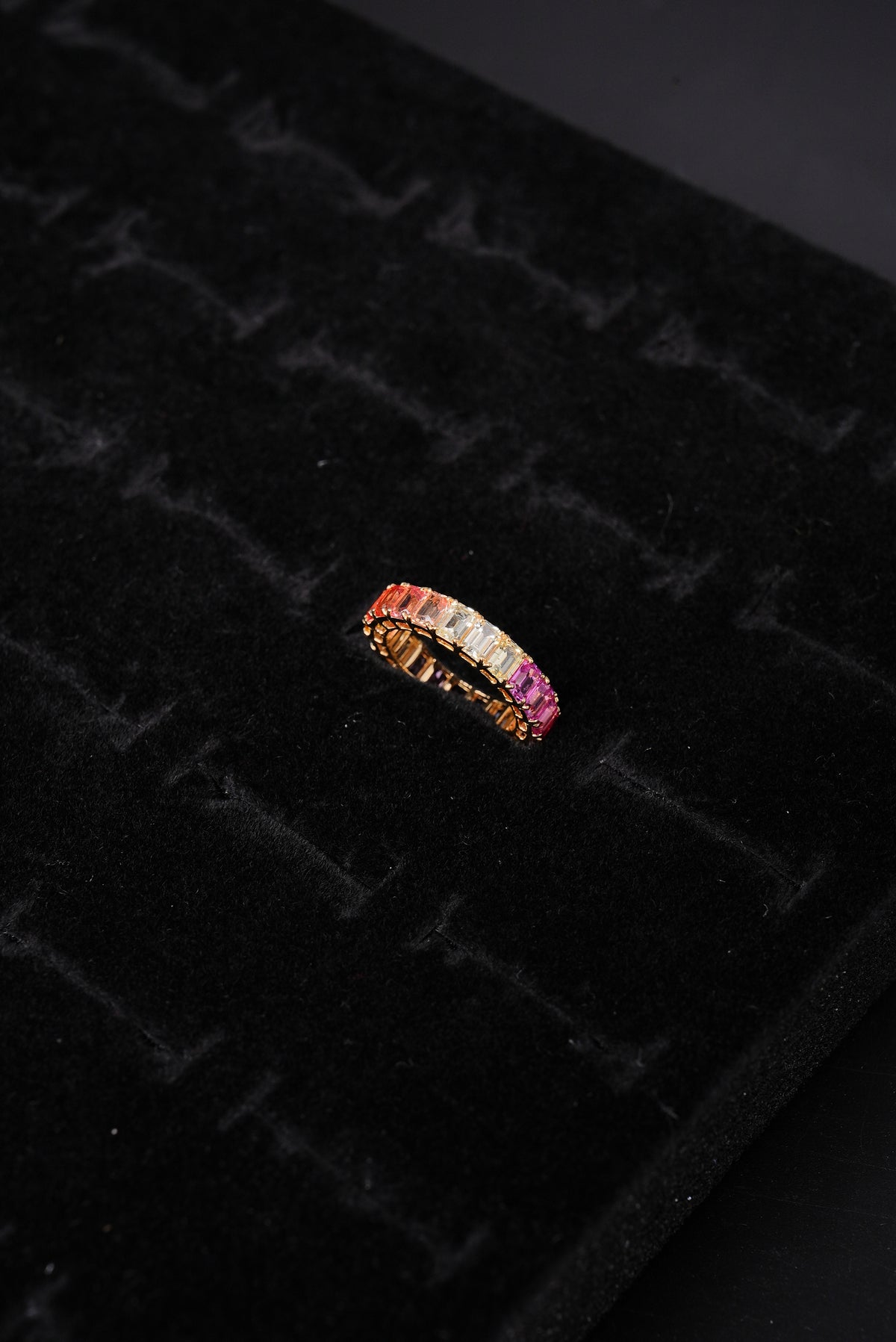 Vibrant Rainbow Sapphire 18K Ladies Ring - ZRL1070