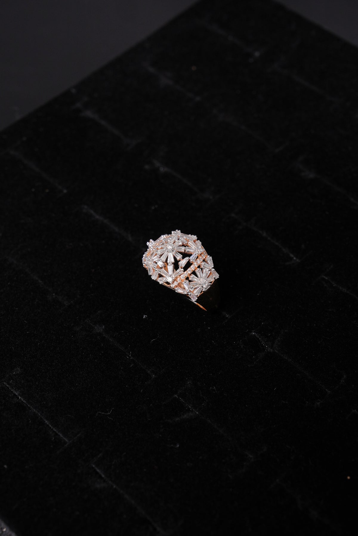 Celestial Diamond Cluster 18K Ladies Ring - RLB3078